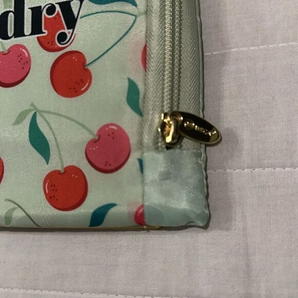 MIAMICA Green Red Pink Foldable Travel “Laundry” Bag - Picture 7 of 9